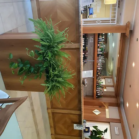 2 4* كاستل سان جيوفاني