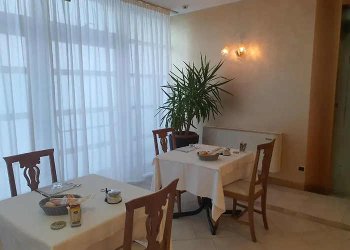 Hotel 2 Castel San Giovanni (Piacenza)