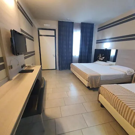 2 Hotel Castel San Giovanni (Piacenza)