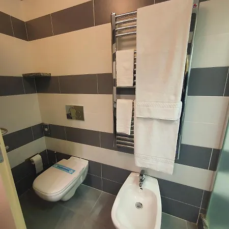 Hotel 2 4*