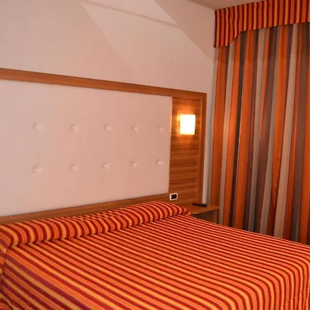 莫泰2号酒店 酒店