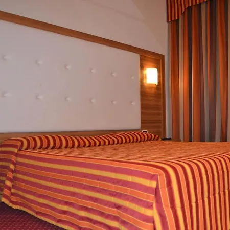 Hotel 2 Castel San Giovanni (Piacenza)