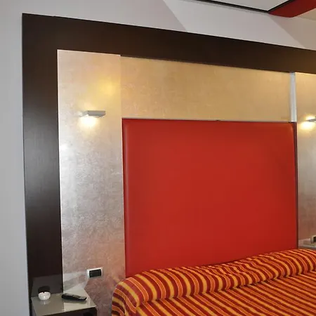 2 Hotel 4*