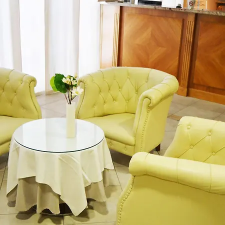 2 Hotel 4*