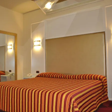 酒店 莫泰2号酒店 卡斯泰尔圣焦万尼