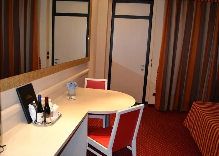 Hotel 2 Castel San Giovanni (Piacenza)