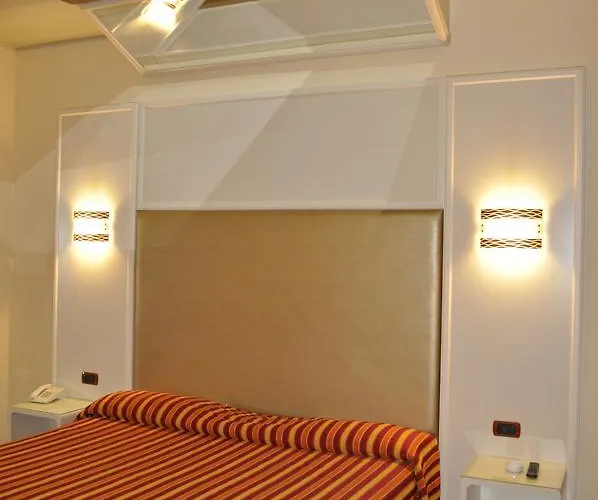 Hotel 2 Castel San Giovanni (Piacenza)