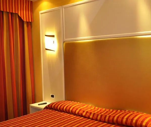 Hotel 2 4*