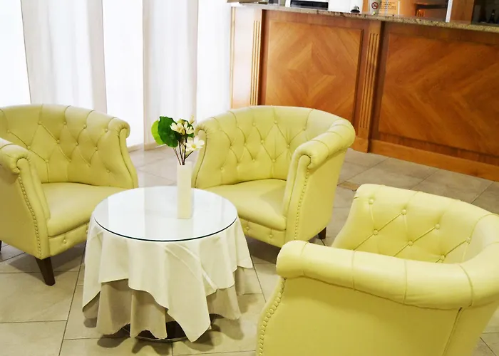 2 Hotel 4*