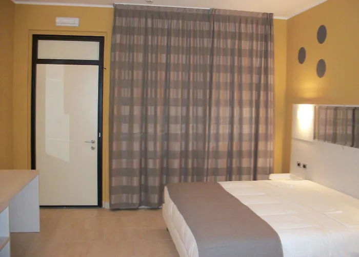 2 Hotel 4*